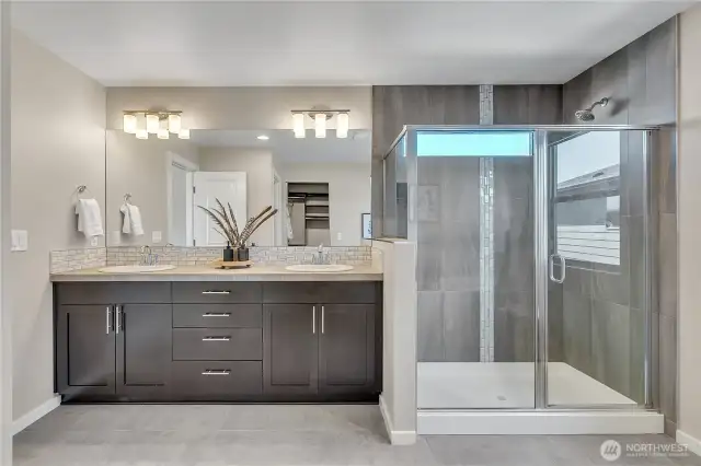 Double espresso vanity