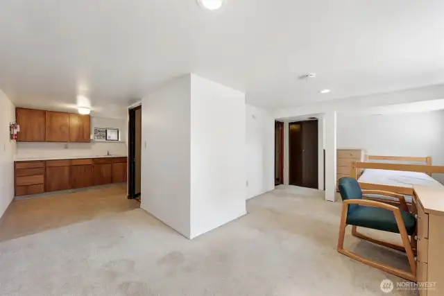 Second view of the lower bedroom
