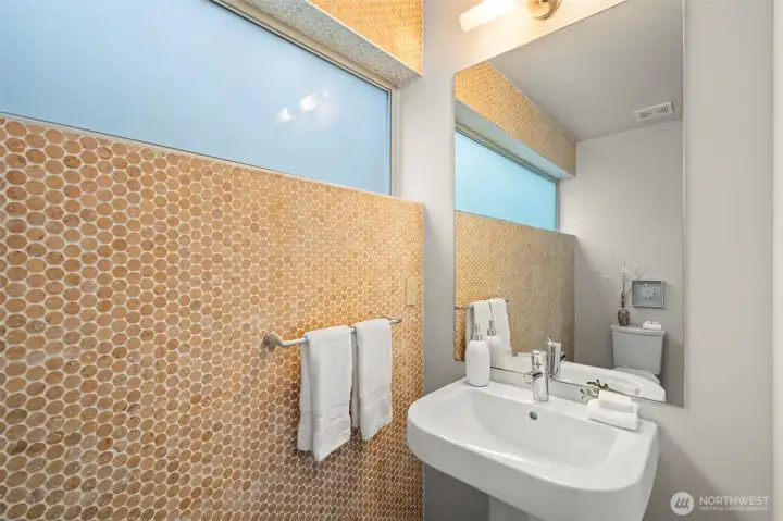 Half bath on same level as kitchen and living room