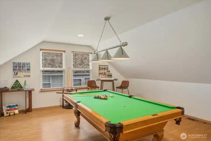 Massive Bonus Room: An expansive, versatile area—perfect for a game room, media center, or spaces for play!