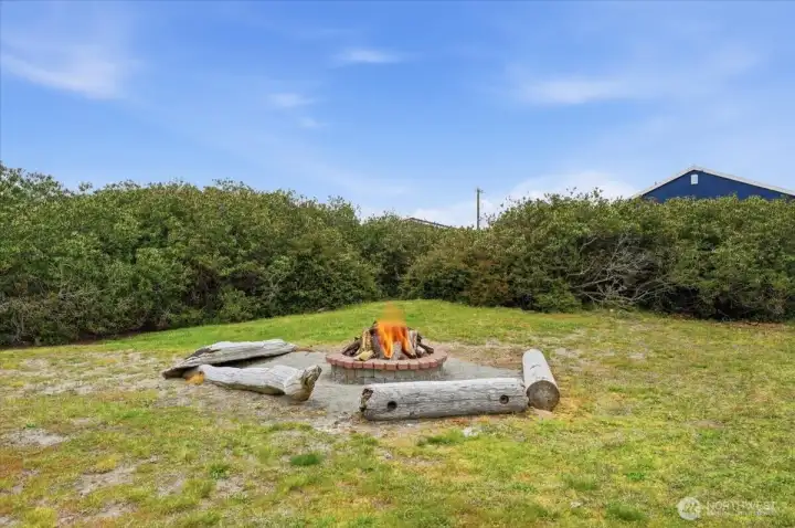 Makes you want to roast a marshmellow!  Come and enjoy this pretty private back yard!