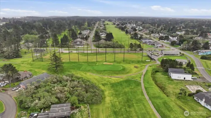 Part of the Ocean Shores golf course experience here!  Its the beach lifestyle!