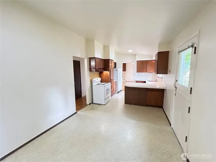 Could be eating space, or tv room