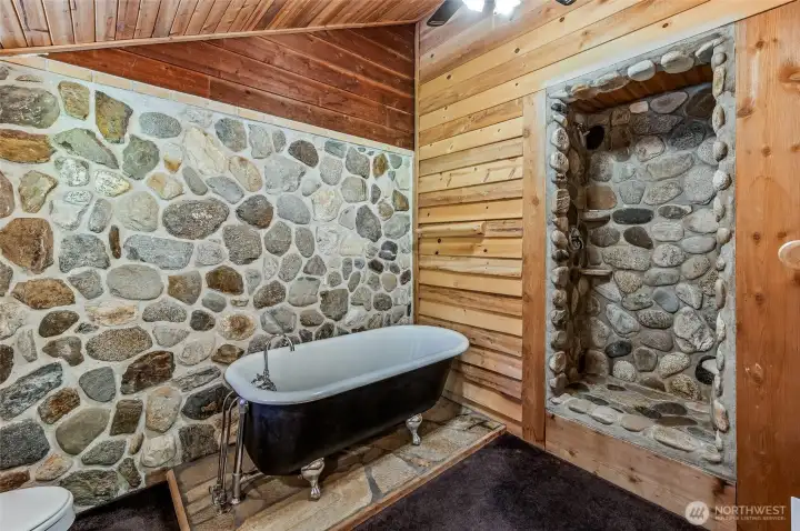 Upstairs Primary Bath