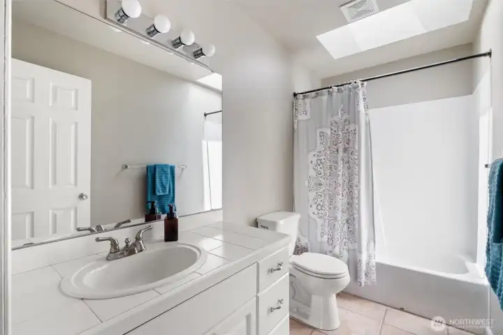 Upstairs full bath
