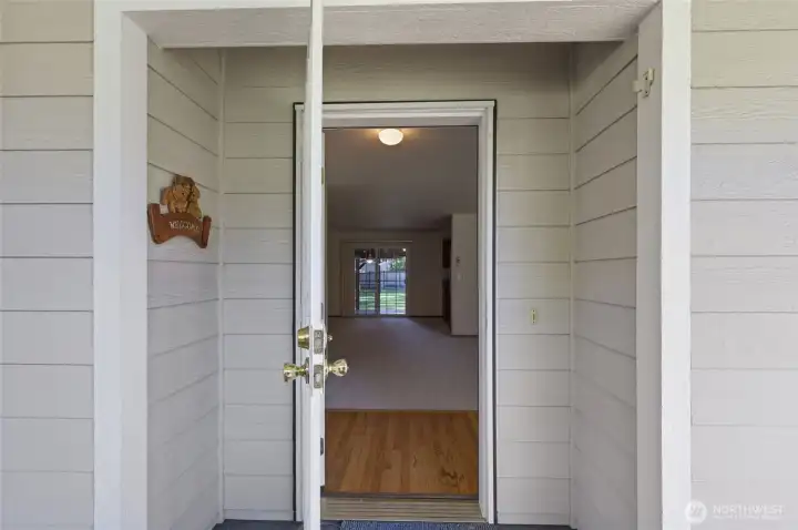 Come on in- this is a well cared for and move in ready home!