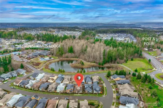 Prime location!  A short walk to the Seven Summits Lodge, Post & Pour and retail!