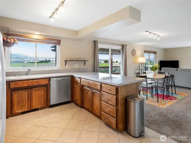All appliances included.