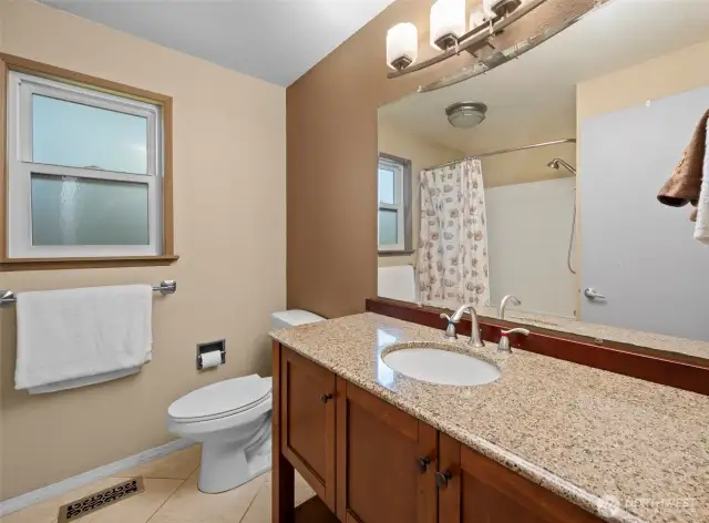Full guest bathroom.