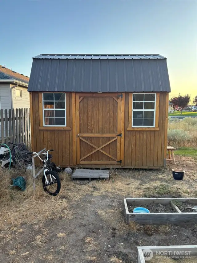 Nice Hickory Shed Great storage.