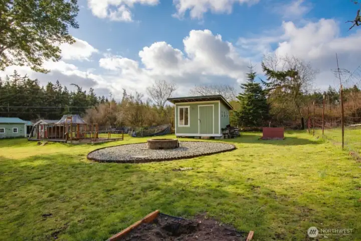 Fire Pit, Horse shoe pit, and Shed - what more could you want?