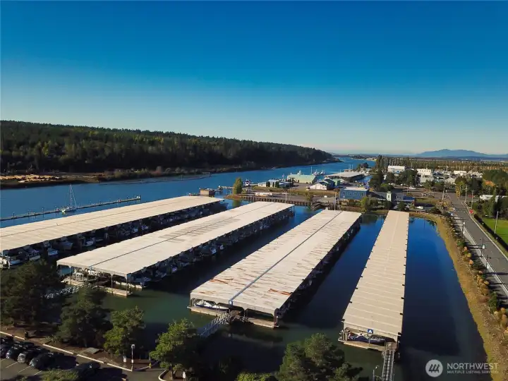 La Conner Marina with covered boat moorage