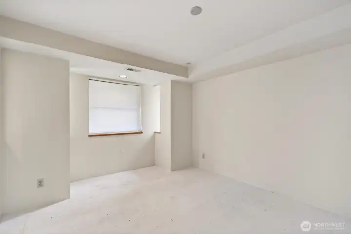 Lower level dining area