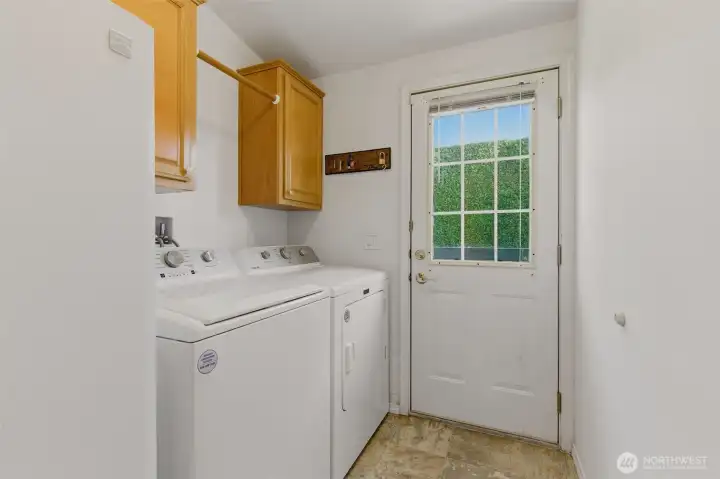 Laundry and side entrance