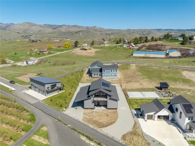 Manson Bluff Neighborhood