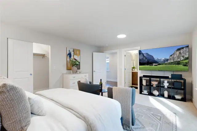 Another view of the guest suite.