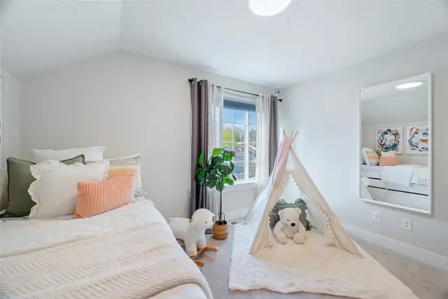 Another view of the kid's room.
