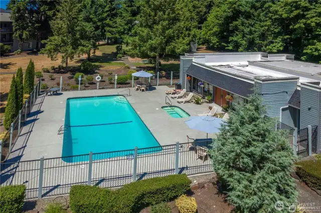 Pool, Hot tub and club house