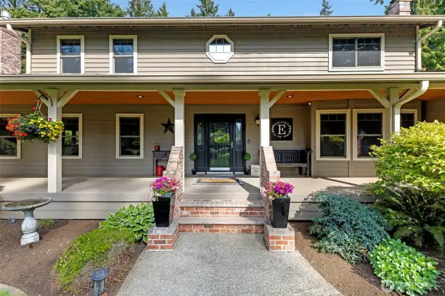 Lovely entrance with big front porch.