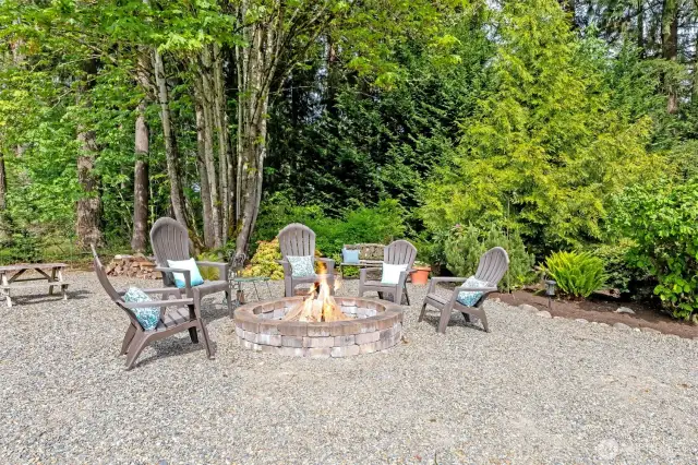 Firepit! The best conversations happen around the fire.