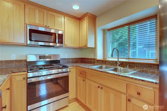 New Gas Range with Convection Oven