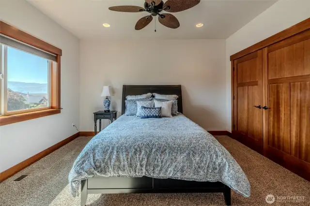 Guest bedroom #2