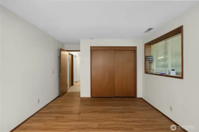 The 4th BR also has nice laminate flooring!