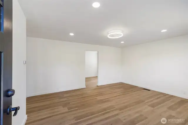 From the moment you open the door this brightly lit new home you are assured of the attention to detail.