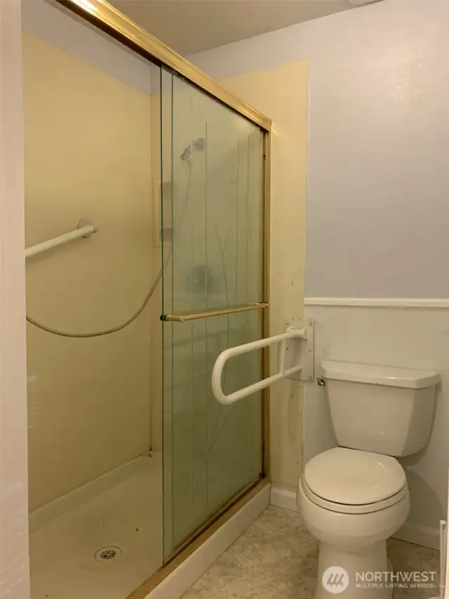 Primary bath.