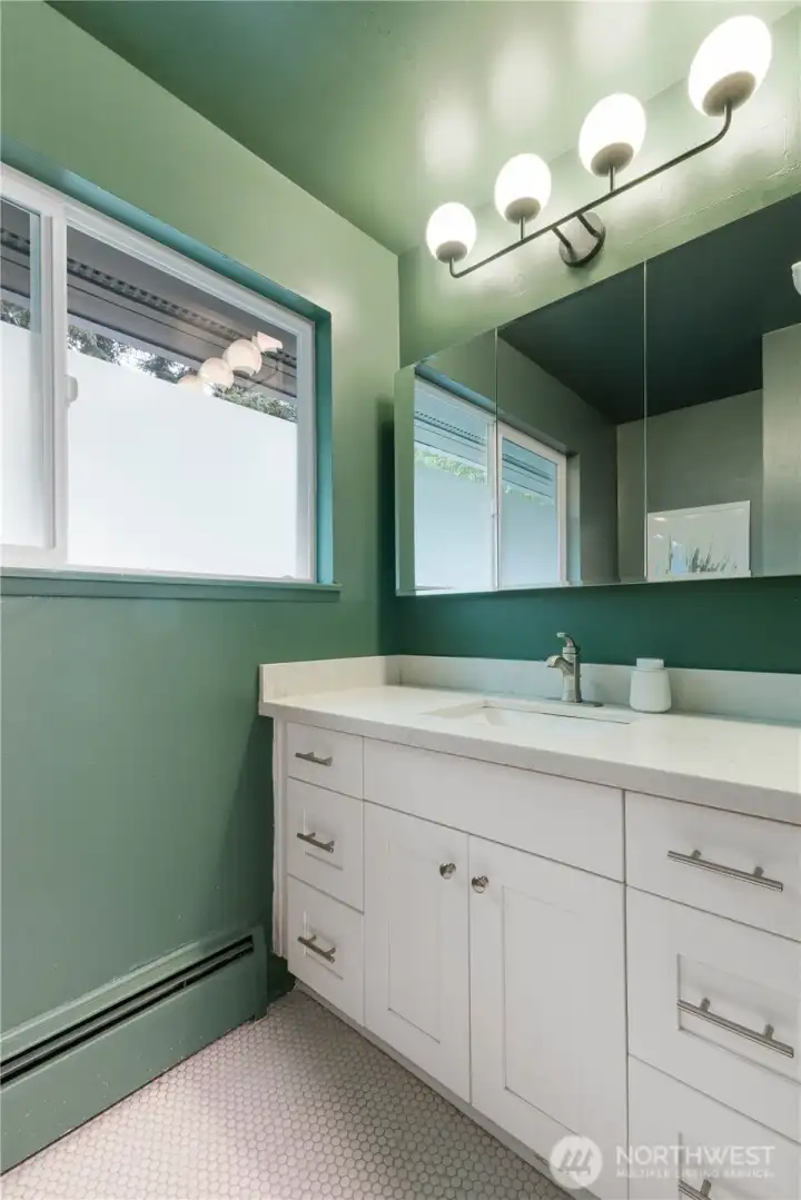 Upper bath vanity