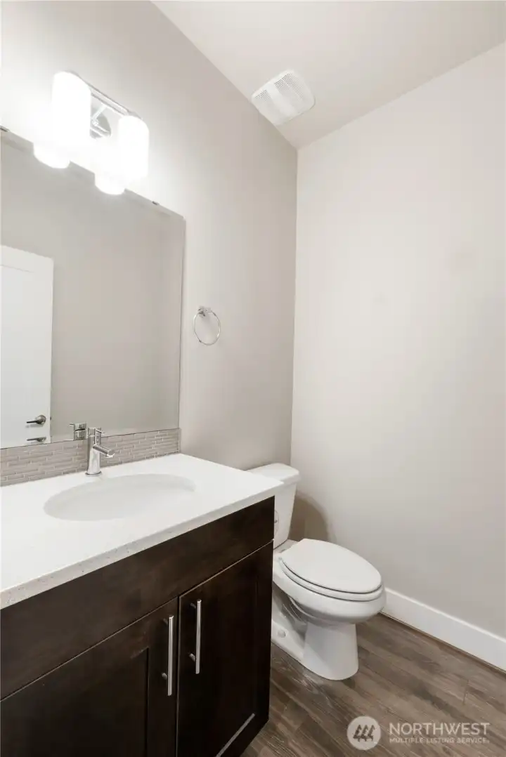 Bathroom - Main floor