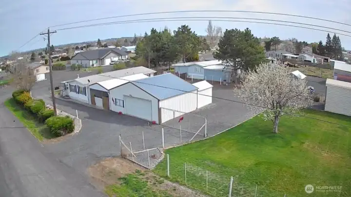 Look at the size of the Garage!