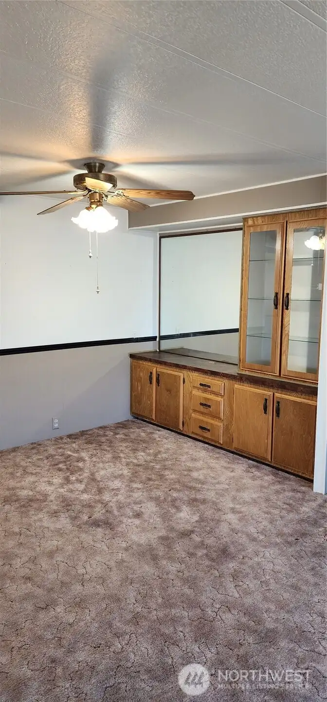 built-ins dining room