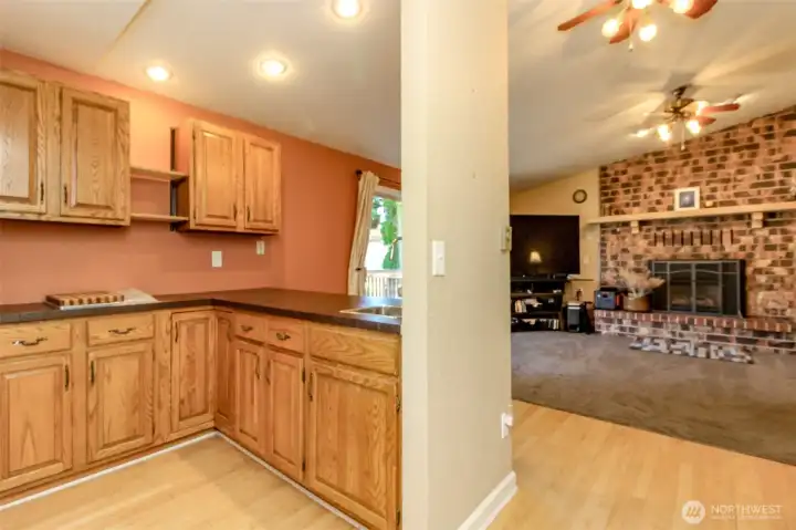 Butlers Wet Bar, with additional grill/stove