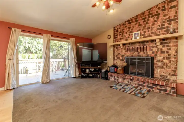 Bonus Living Room w/ sliding glass doors to rear deck