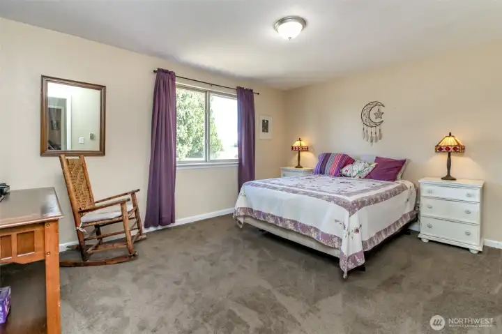 3rd Bedroom w/ Mountain Views of Rainier