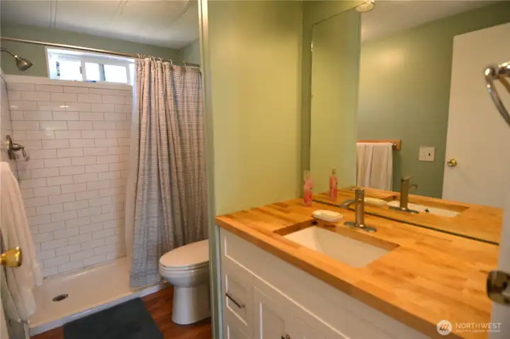 Bathroom 2