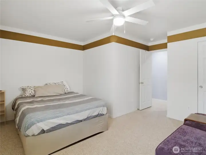 Really generous sized Bedroom upstairs Really generous sized Bedroom upstairs