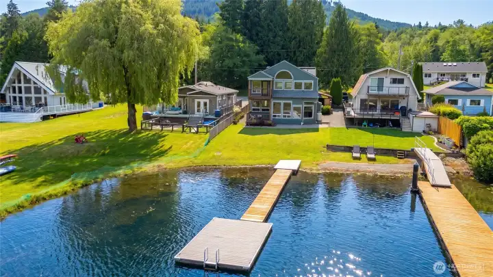 Lake front living in desirable Lake Samish