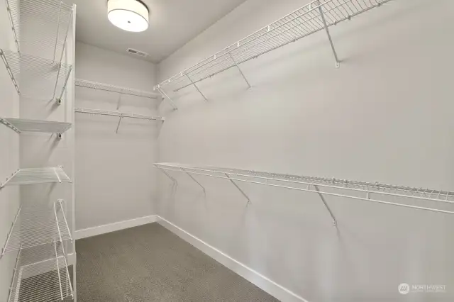 Tons of space for all your fave fall fashions in this walk-in closet.