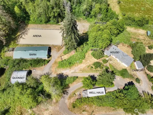 Equestrian facility three minutes from HWY 16