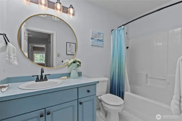 2nd guest bath