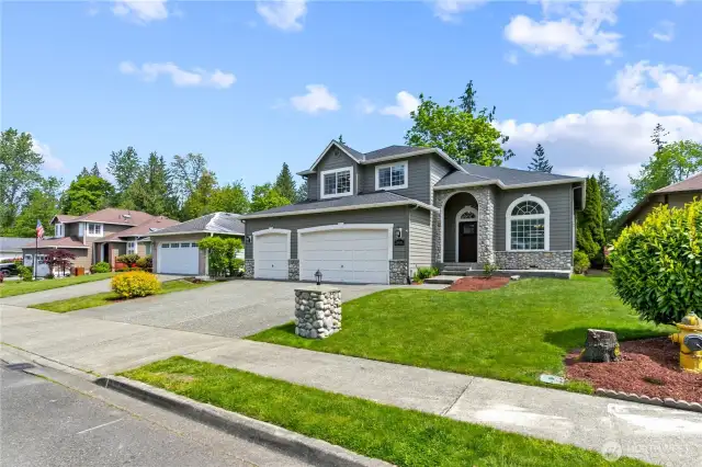 3-Car garage