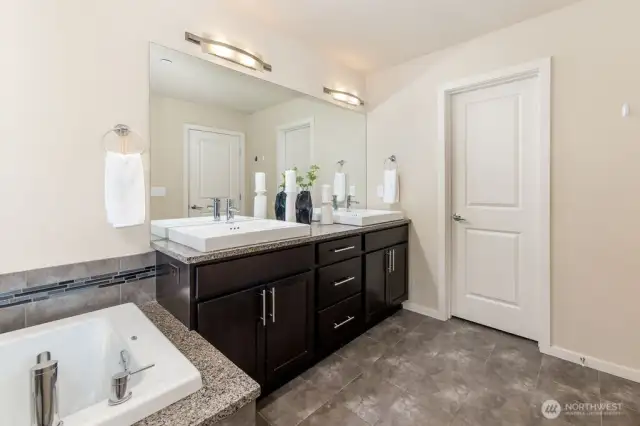 5 piece ensuite bath