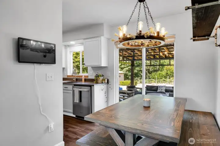 Such a lovely area that blends seamlessly with the outdoors.