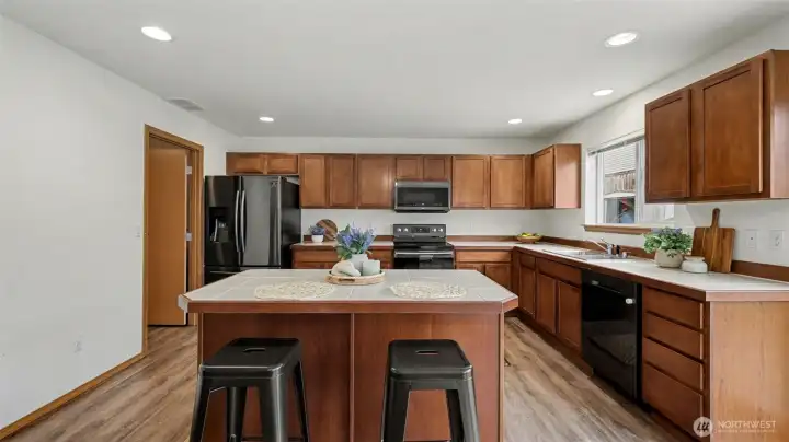 Chef-inspired and well-appointed with stainless steel appliances, delivering performance and style for elevated cooking.