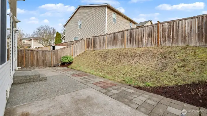 A private outdoor space that’s a blank canvas—ready for you to create an incredible retreat, garden, or entertaining oasis.