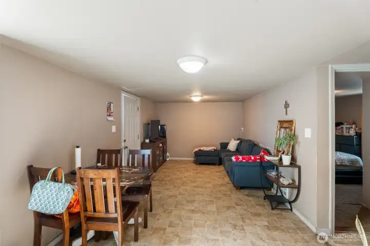 Garage apartment dining/living room