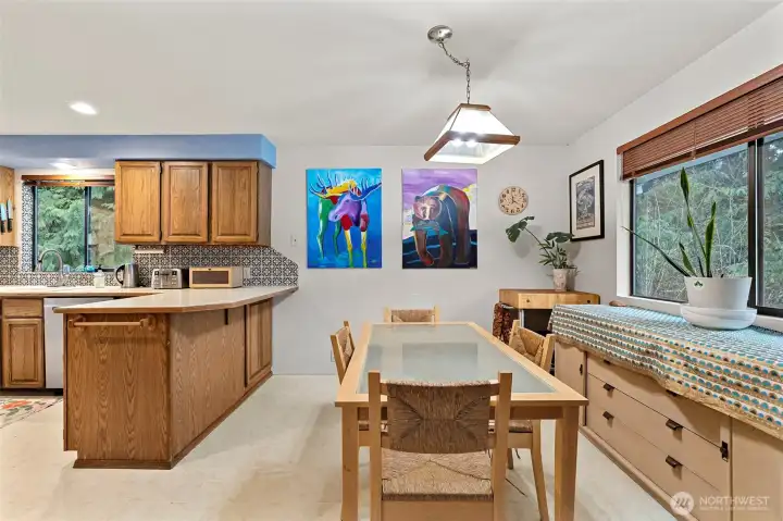 Large breakfast nook