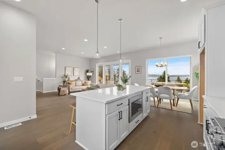 Photographs are for illustrative purposes only. Features, finishes, interior/exterior colors, landscaping and floorplan shown may vary from actual homes built